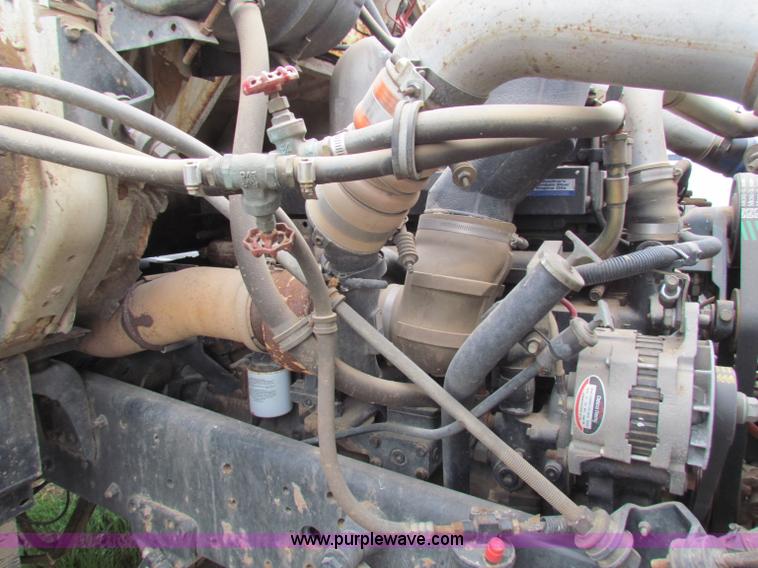 image for item B7215 1999 International 2574 Loral Air-Max V fertilizer truck