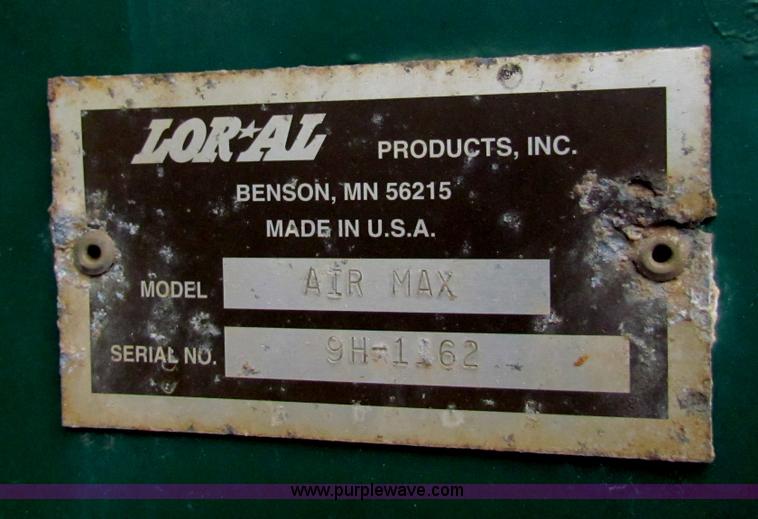 image for item B7215 1999 International 2574 Loral Air-Max V fertilizer truck