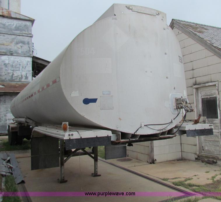 image for item B7226 1973 Trailmobile aluminum tanker trailer