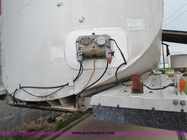 image for item B7226 1973 Trailmobile aluminum tanker trailer