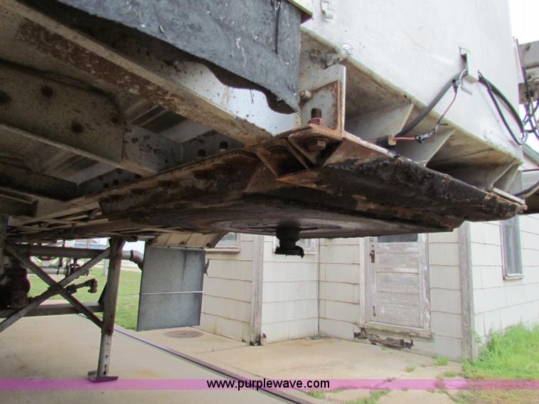 image for item B7226 1973 Trailmobile aluminum tanker trailer