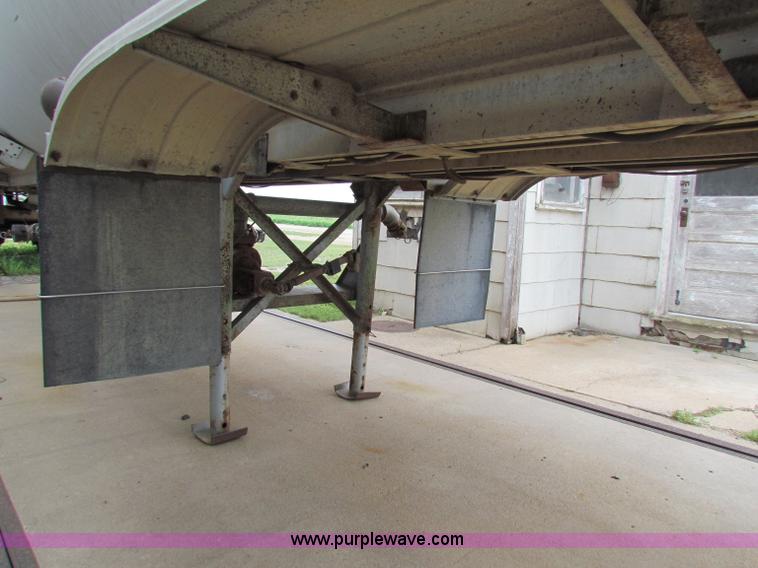 image for item B7226 1973 Trailmobile aluminum tanker trailer