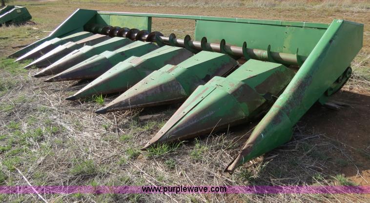 image for item C9671 John Deere 844 8 row corn head