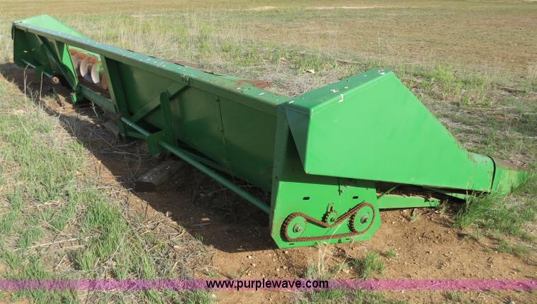 image for item C9671 John Deere 844 8 row corn head