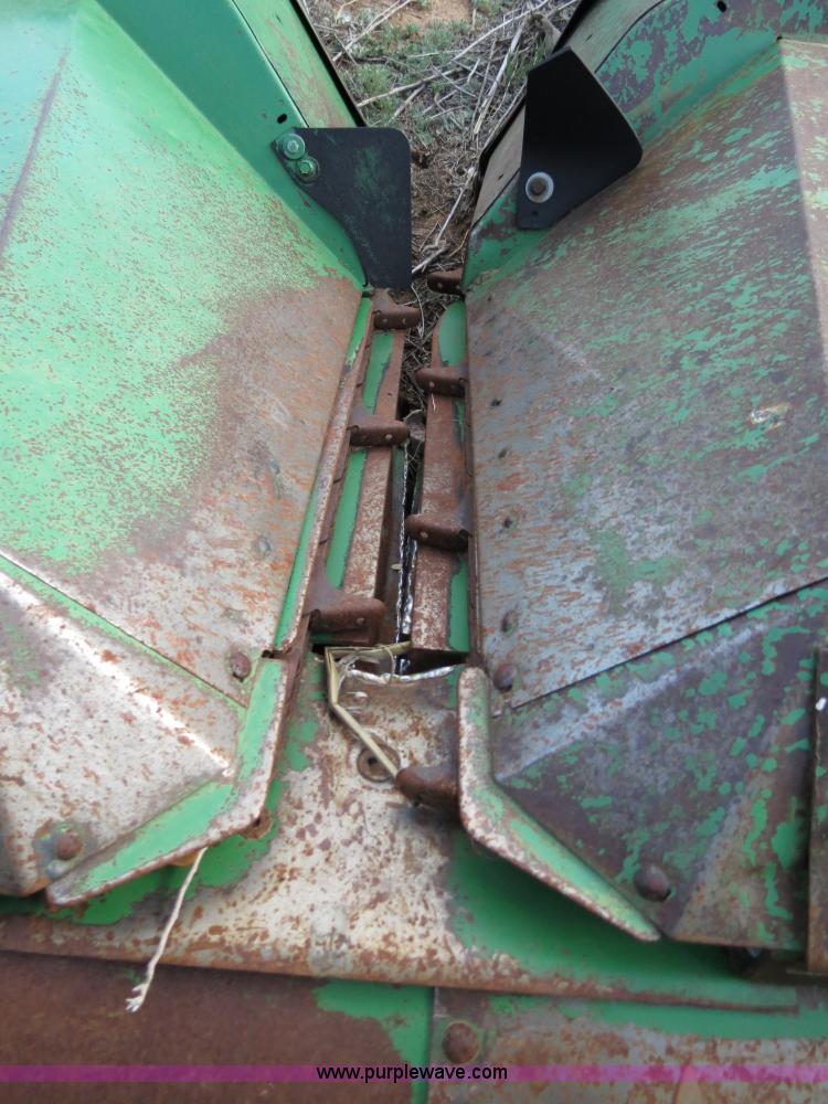 image for item C9671 John Deere 844 8 row corn head
