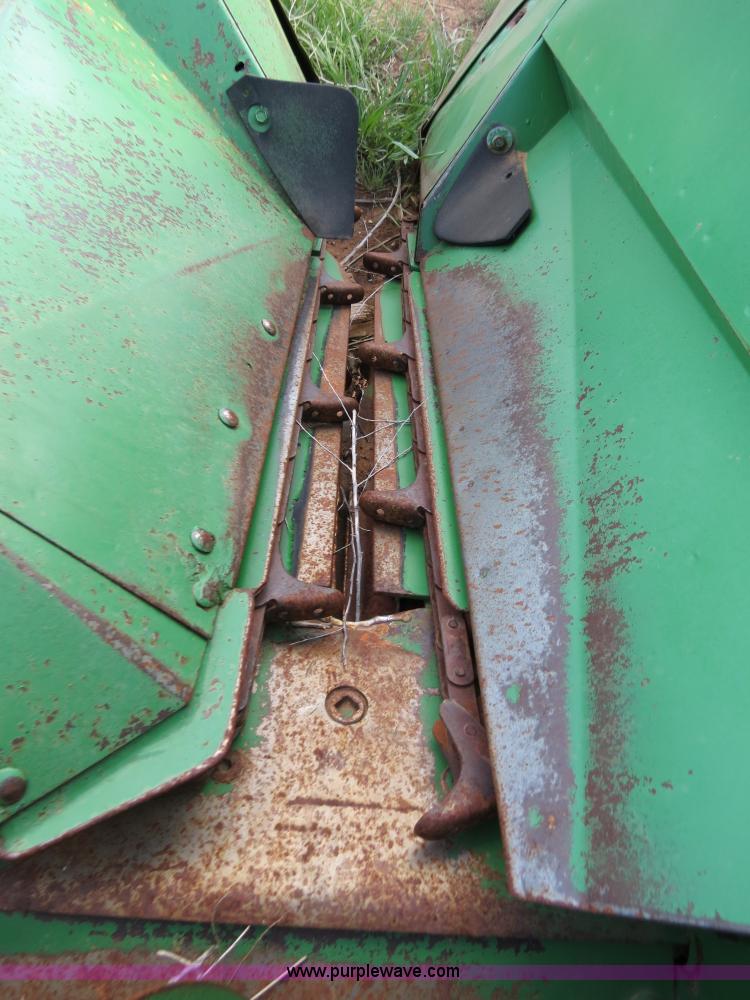 image for item C9671 John Deere 844 8 row corn head