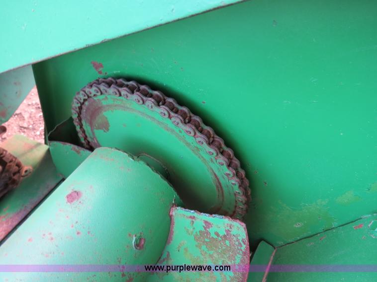 image for item C9671 John Deere 844 8 row corn head