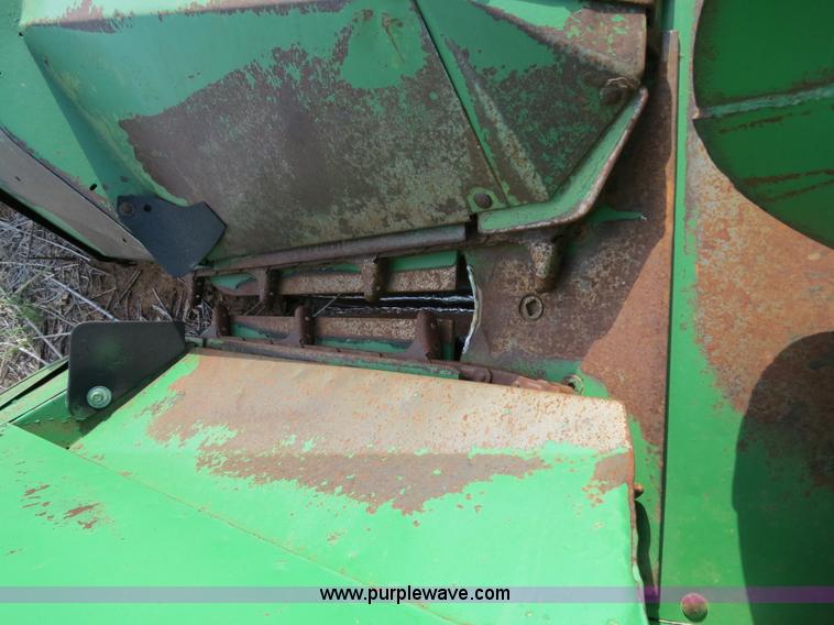 image for item C9671 John Deere 844 8 row corn head