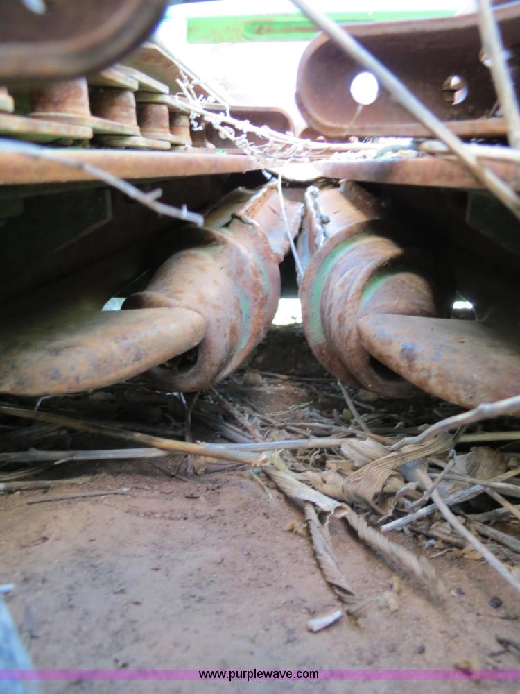 image for item C9671 John Deere 844 8 row corn head