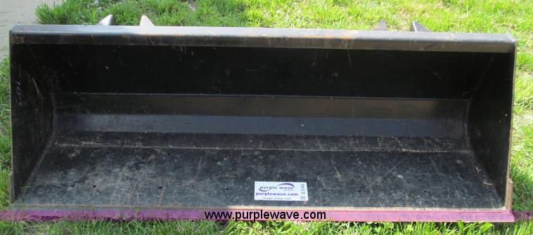 image for item D3143 GB 6' loader bucket