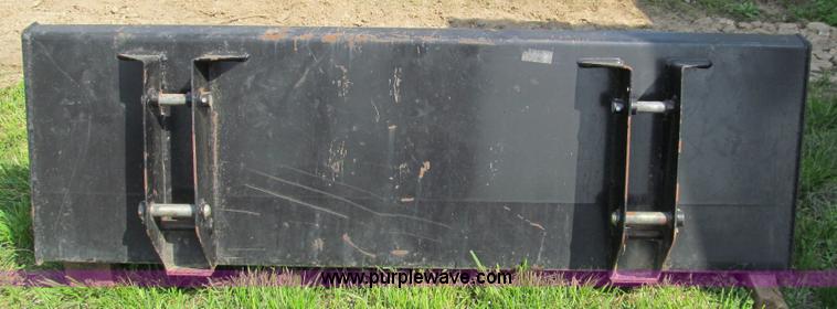 image for item D3143 GB 6' loader bucket