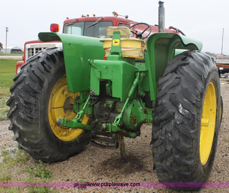 image for item D7507 John Deere 4320 tractor