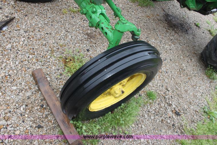 image for item D7507 John Deere 4320 tractor