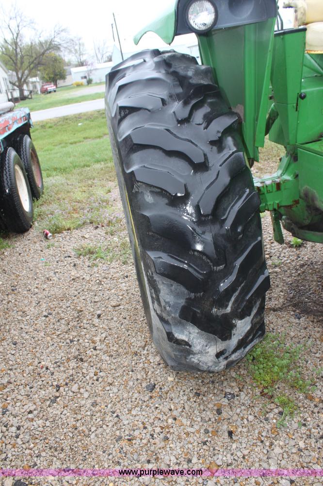 image for item D7507 John Deere 4320 tractor