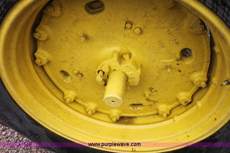 image for item D7507 John Deere 4320 tractor