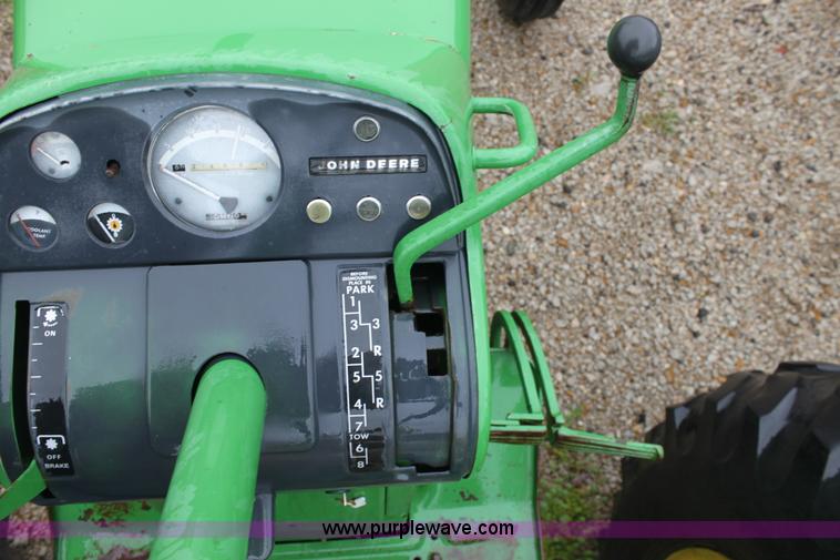 image for item D7507 John Deere 4320 tractor