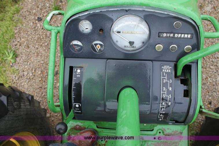 image for item D7507 John Deere 4320 tractor