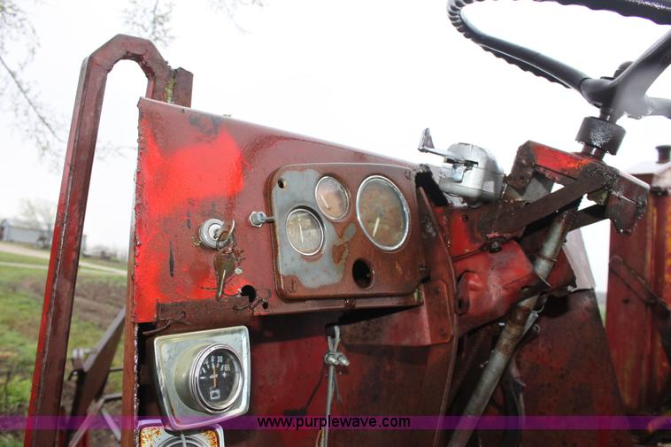 image for item D7537 Hay Monster hay wagon