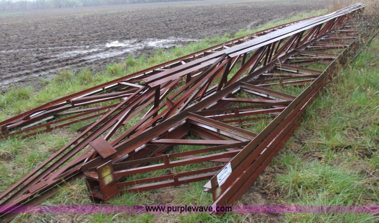 image for item D7538 (8) metal trusses