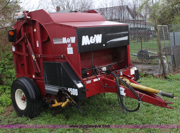 image for item D7540 M&W 4500 round baler