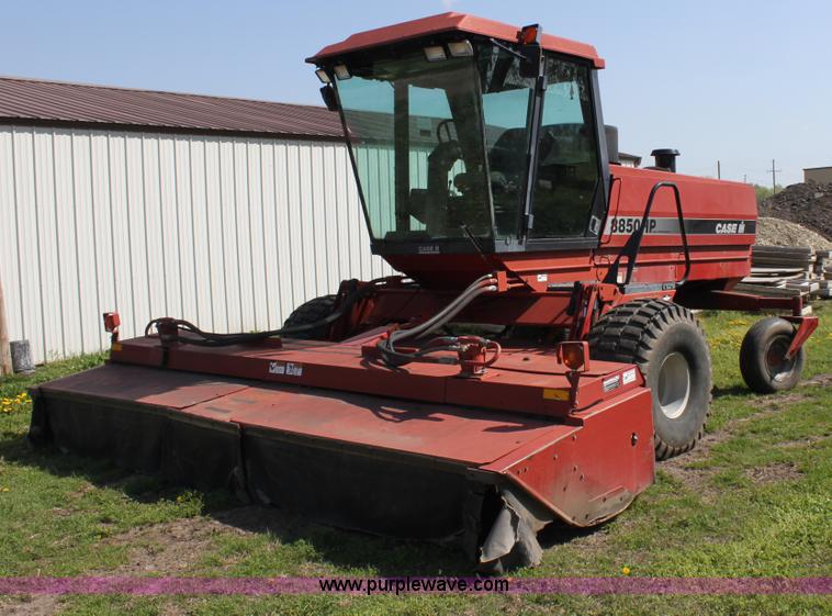 image for item D7573 1999 Case IH 8850 swather