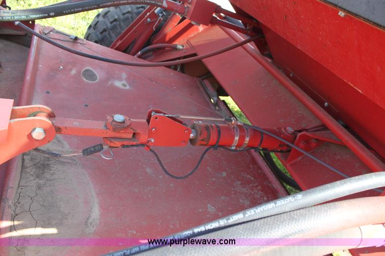 image for item D7573 1999 Case IH 8850 swather
