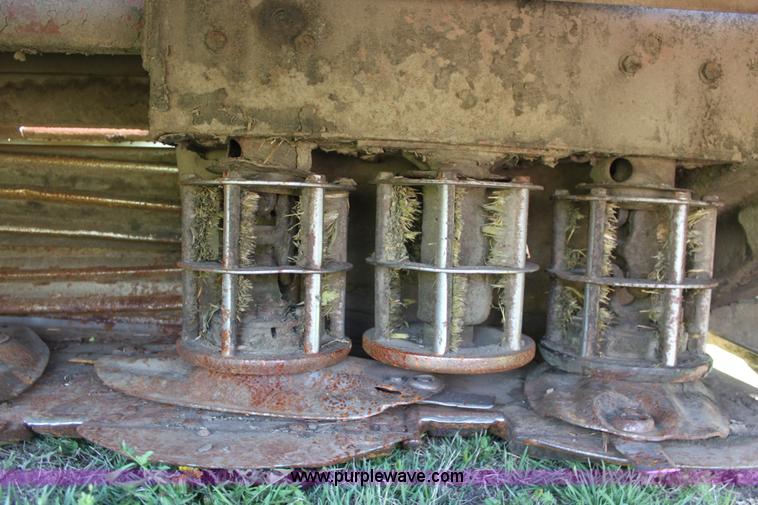 image for item D7573 1999 Case IH 8850 swather