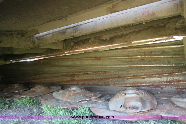 image for item D7573 1999 Case IH 8850 swather