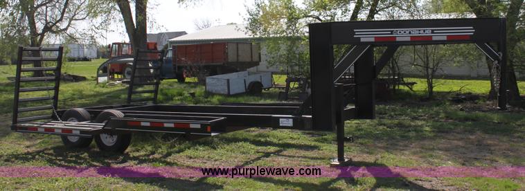 image for item D7574 2003 Donahue EXG160 tandem axle swather trailer