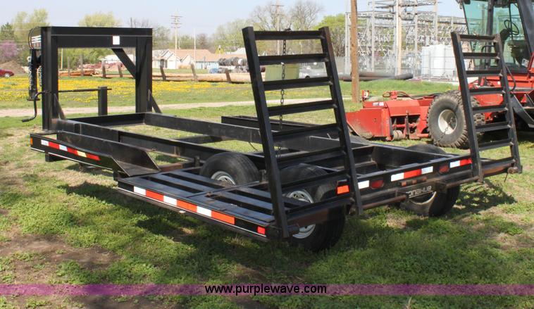 image for item D7574 2003 Donahue EXG160 tandem axle swather trailer