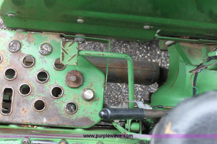 image for item D7671 John Deere 1650 tractor