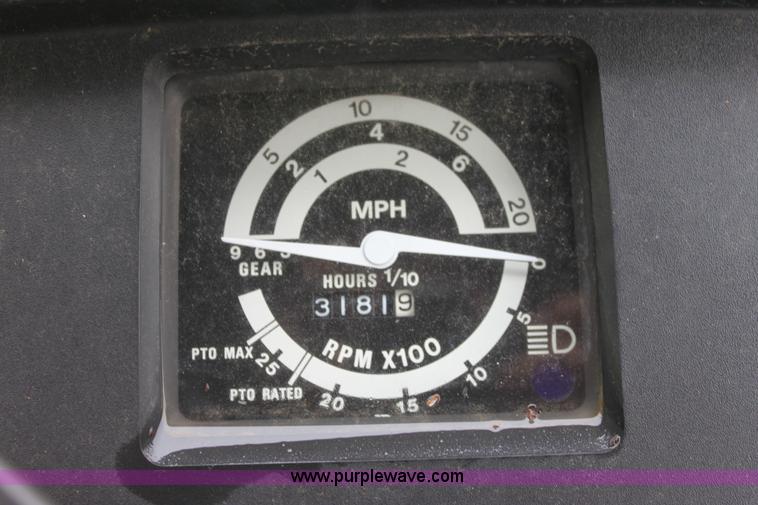 image for item D7671 John Deere 1650 tractor