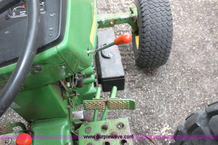 image for item D7671 John Deere 1650 tractor