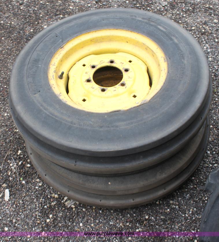 image for item D7671 John Deere 1650 tractor