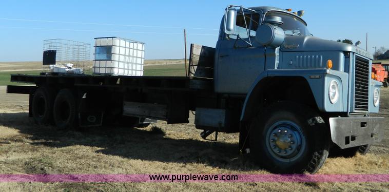 image for item E9486 1975 Dodge military truck