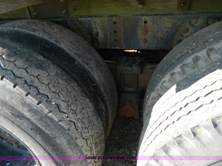 image for item E9486 1975 Dodge military truck