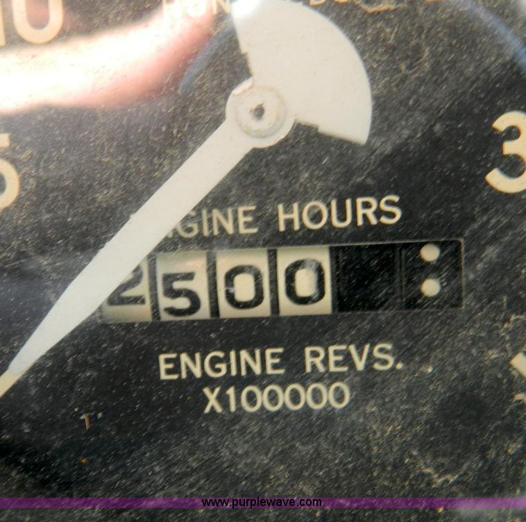 image for item E9486 1975 Dodge military truck