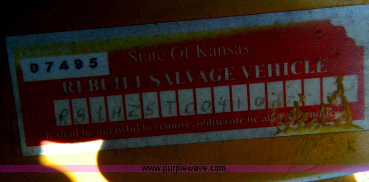 image for item E9486 1975 Dodge military truck