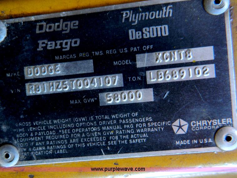 image for item E9486 1975 Dodge military truck