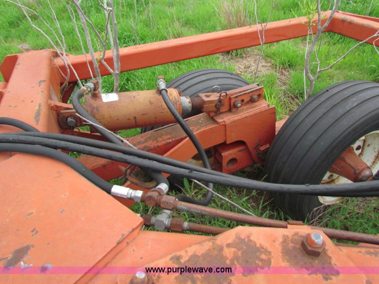 image for item N9047 Wil-Rich 2900MR 10 bottom plow
