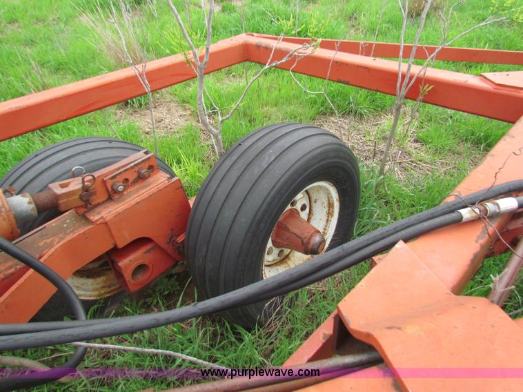 image for item N9047 Wil-Rich 2900MR 10 bottom plow