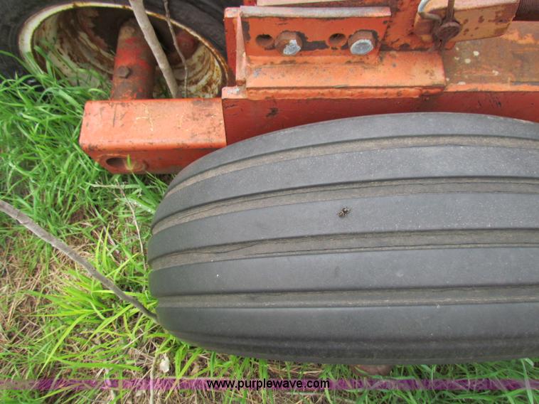 image for item N9047 Wil-Rich 2900MR 10 bottom plow