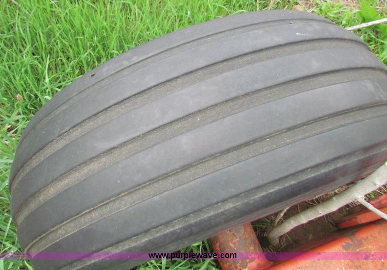 image for item N9047 Wil-Rich 2900MR 10 bottom plow