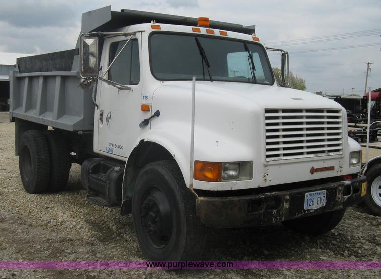 image for item A6151 1990 International 4700 dump truck