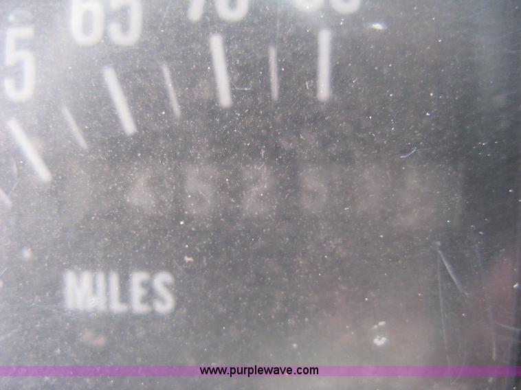 image for item A6151 1990 International 4700 dump truck