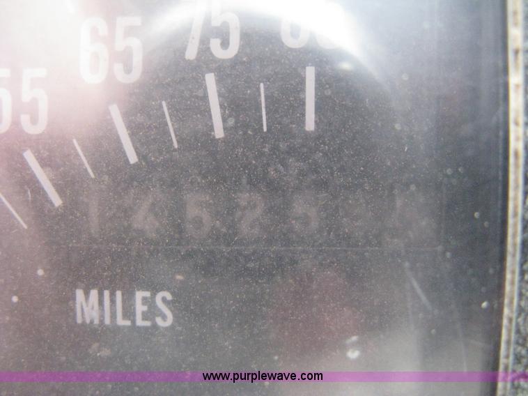 image for item A6151 1990 International 4700 dump truck