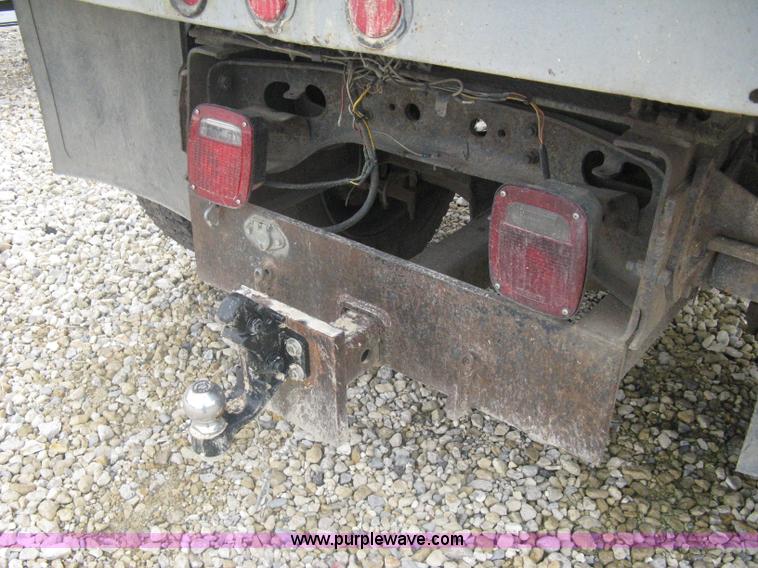 image for item A6151 1990 International 4700 dump truck