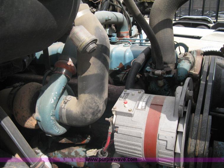 image for item A6151 1990 International 4700 dump truck