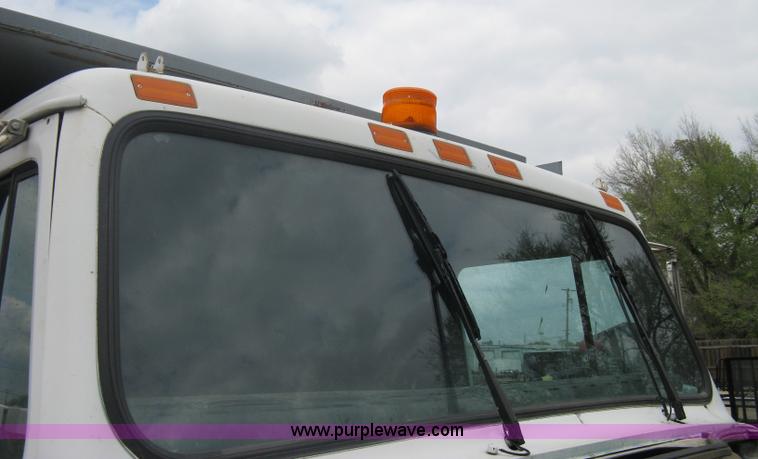 image for item A6151 1990 International 4700 dump truck