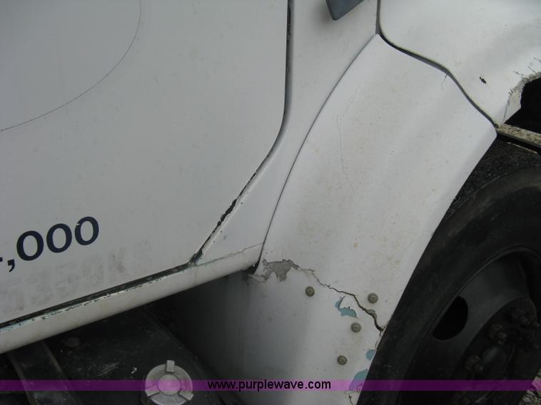 image for item A6151 1990 International 4700 dump truck